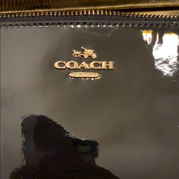 Coach wristlet - Picture 3 of 3